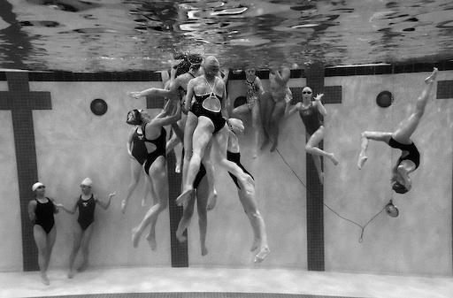 Bruce Ely Photogprahy - Synchronized swimming photograph